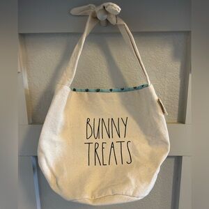 Canvas Tote Bag with‎ Bunny Treats Print